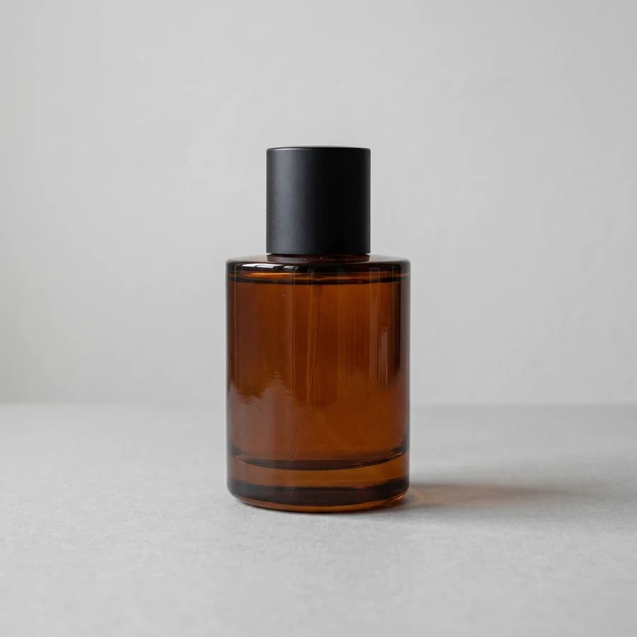 Perfume árabe em loja de perfumaria no Stoqui